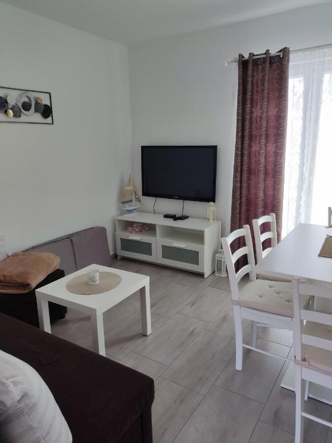 Apartmani Ima Рованьска Екстер'єр фото